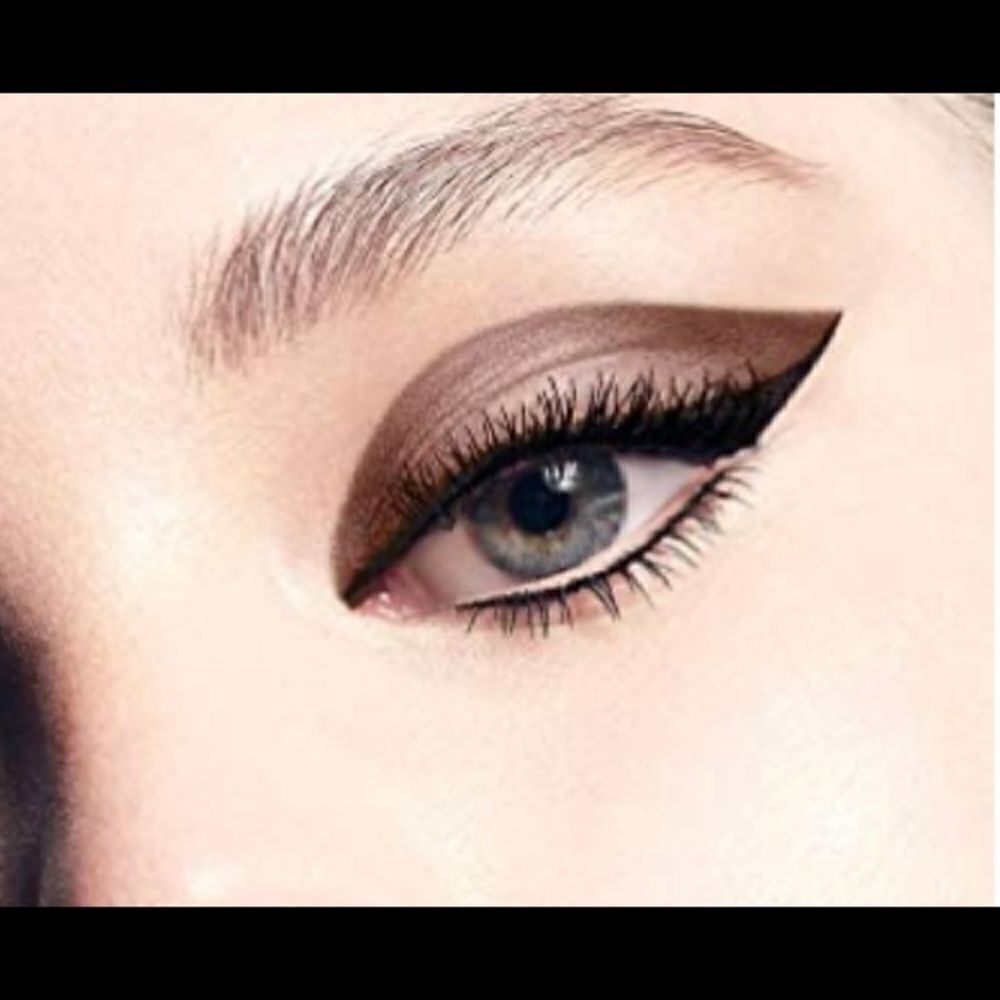 Stila SuedeShade LiquidEyeshadow midnightespresso